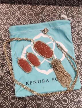 Kendra Scott Gold and Rust Raybe Necklace & Elle Earrings Set